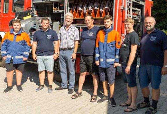 Neppel-Stiftung unterstützt die Oberislinger Feuerwehr  