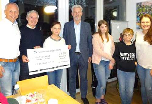Berthold & Anita Neppel Stiftung unterstützt die Acht-Sterne-Gruppe  